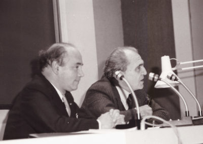 DUV80