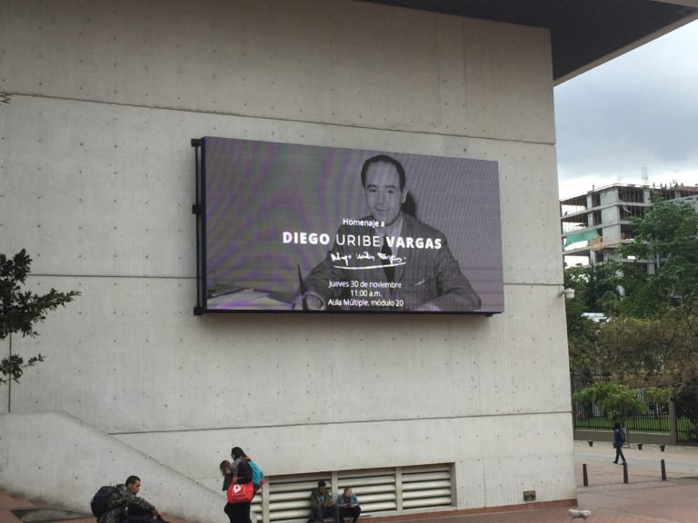 Homenaje a Diego Uribe Vargas